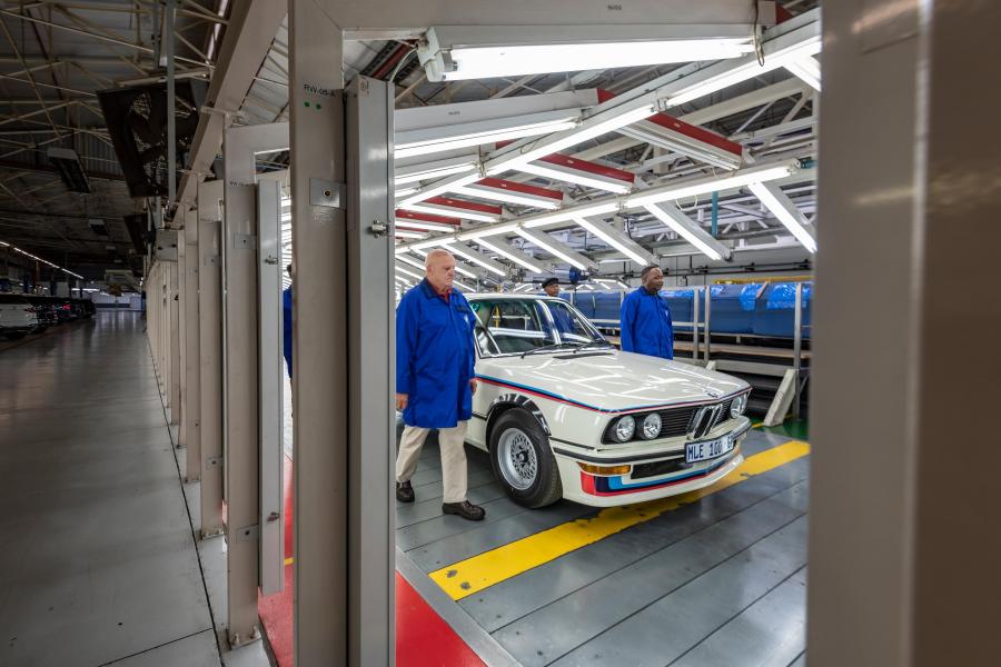 Детали создания BMW 530 MLE (E12) 1976 года  (ZA) (фото 74 из 95)